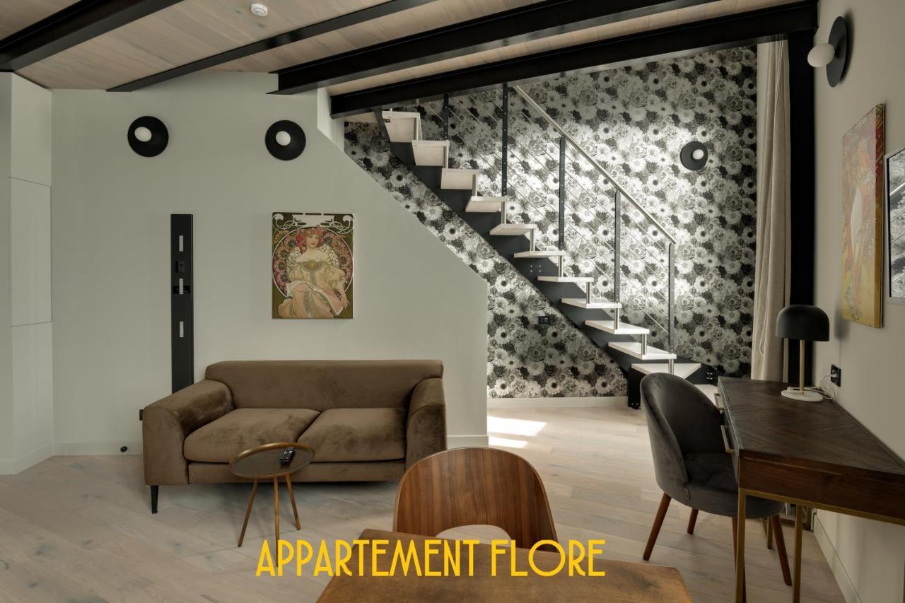 Erizio, A Bucolic And Urban Break Apartment *