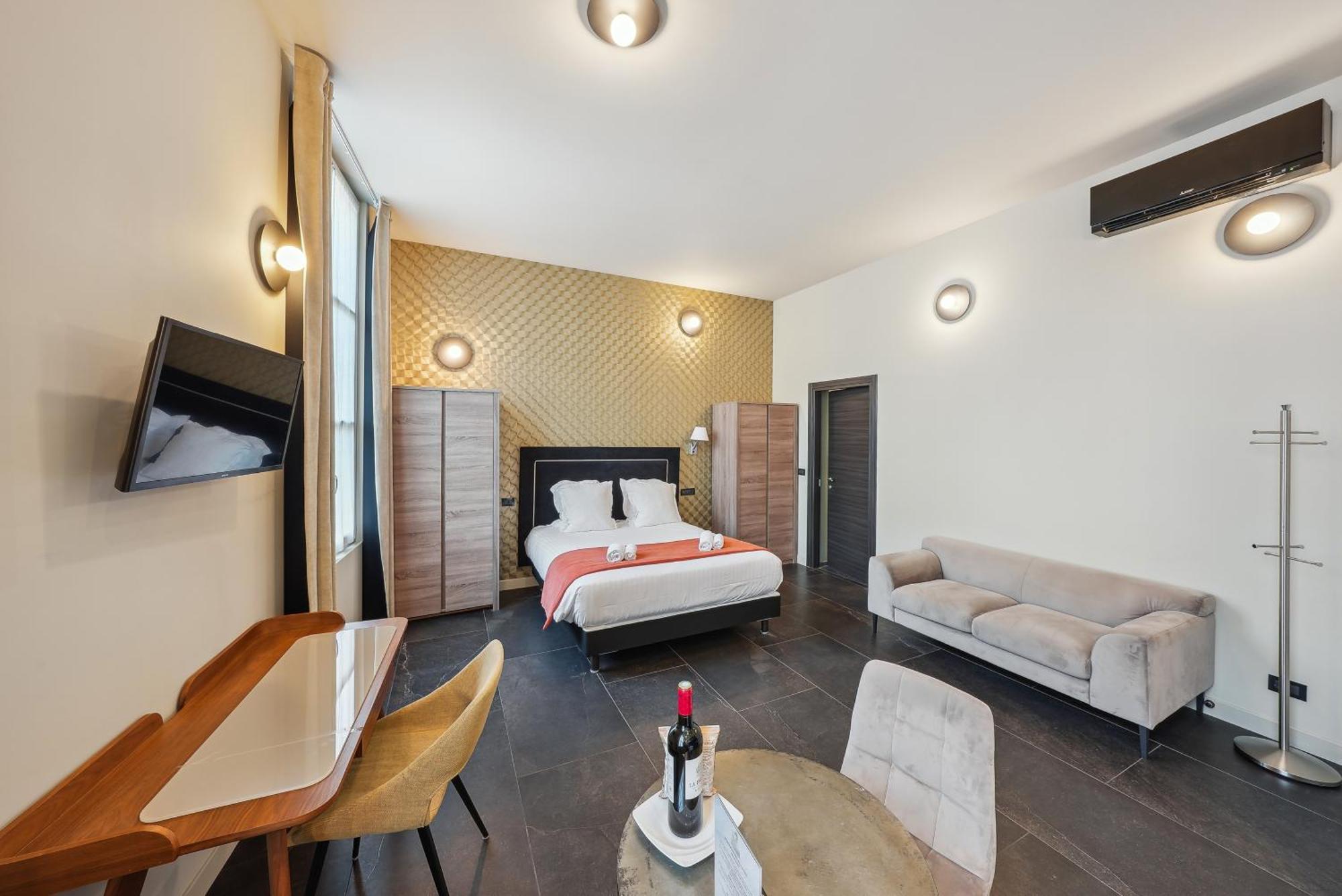 Erizio, A Bucolic And Urban Break Apartment *